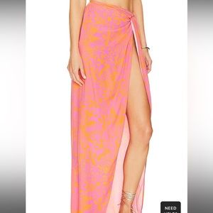 NWOT Lspace Mia Cover Up in Path To Paradise